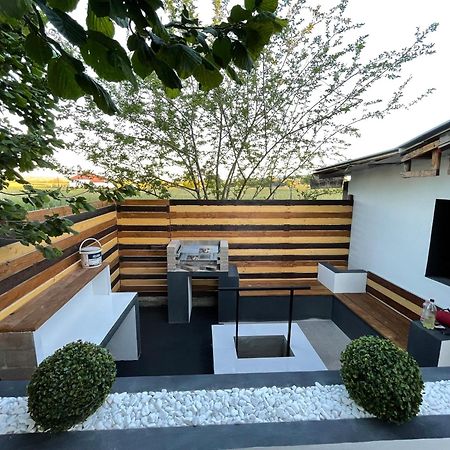 Bier-Lak Apartman House 71 بالاتوليلّي المظهر الخارجي الصورة