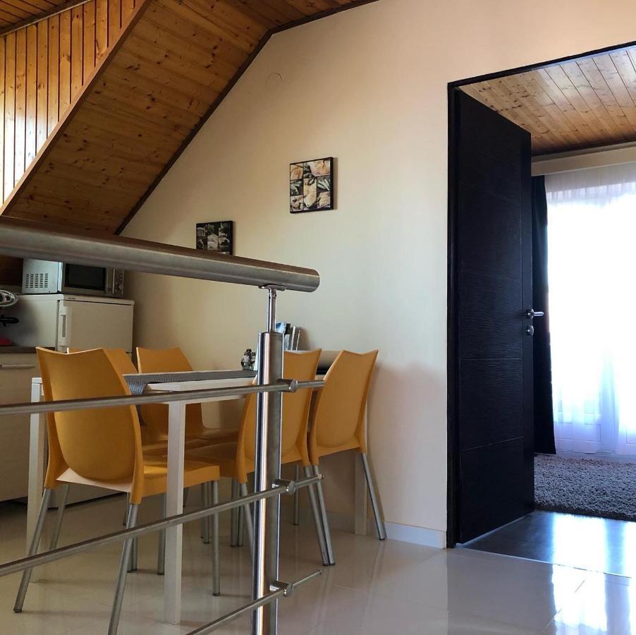 Bier-Lak Apartman House 71 بالاتوليلّي المظهر الخارجي الصورة
