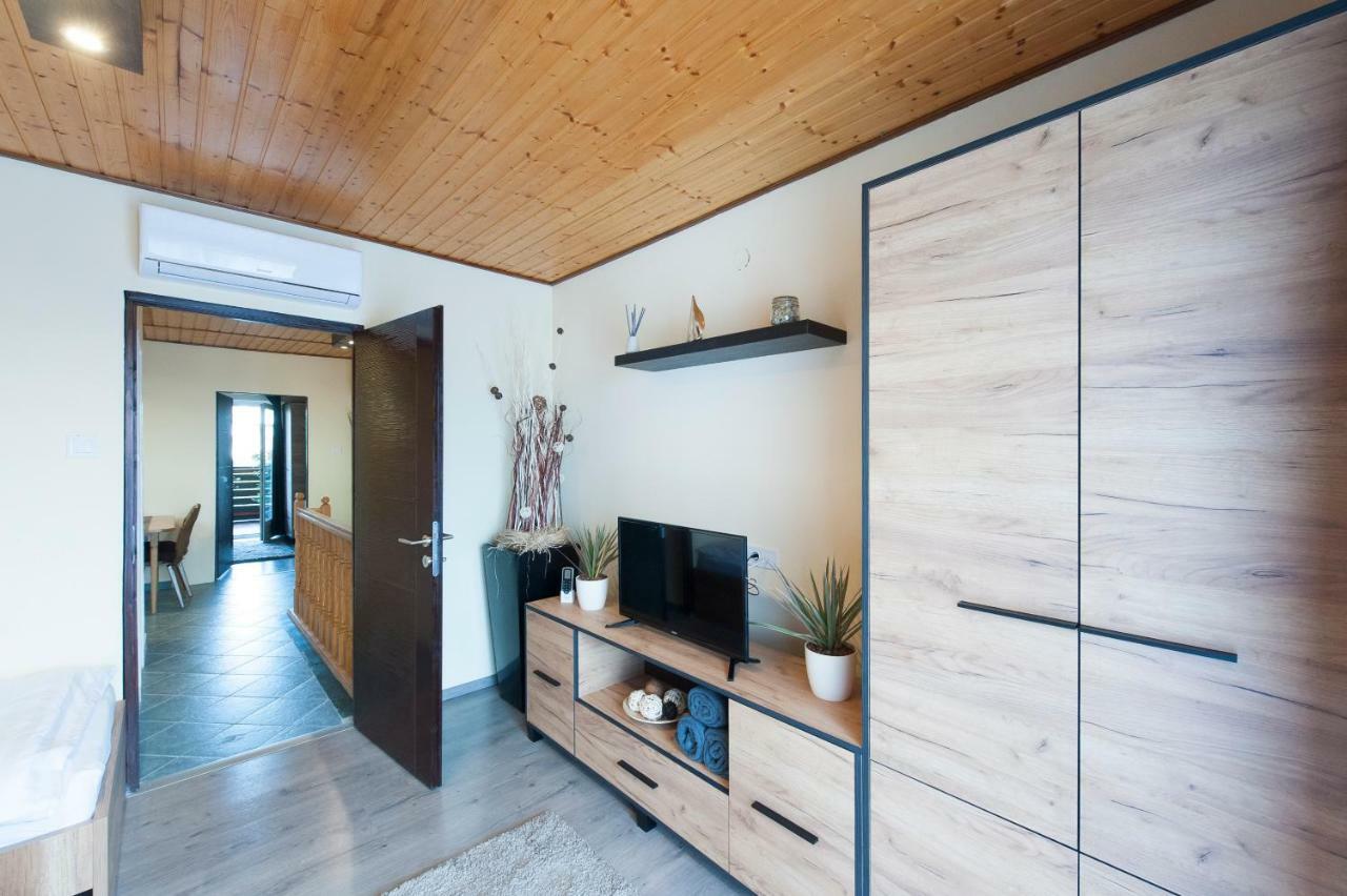 Bier-Lak Apartman House 71 بالاتوليلّي المظهر الخارجي الصورة