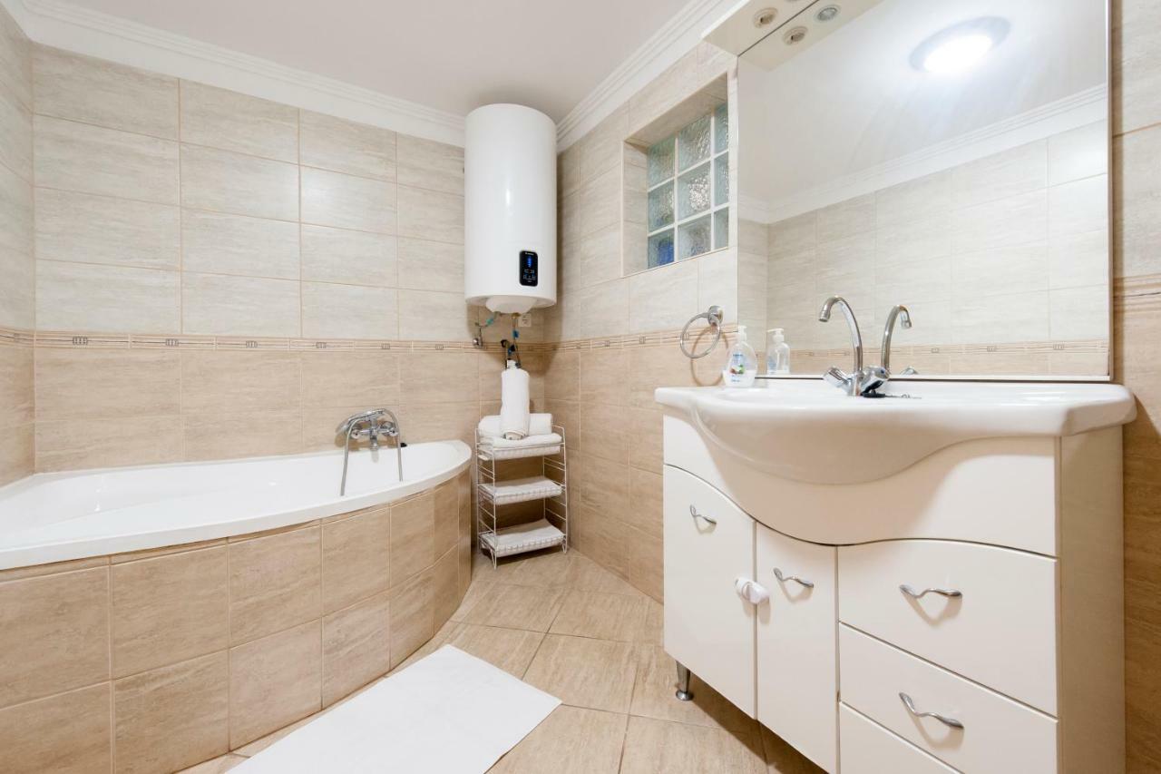 Bier-Lak Apartman House 71 بالاتوليلّي المظهر الخارجي الصورة