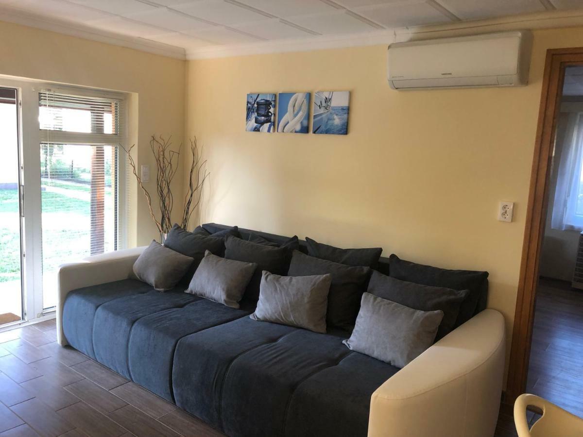 Bier-Lak Apartman House 71 بالاتوليلّي المظهر الخارجي الصورة